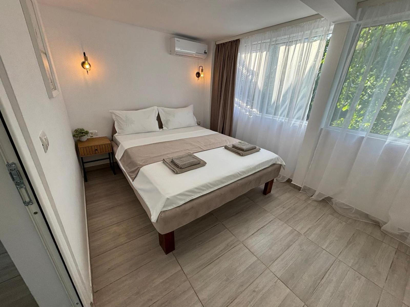 Hotel Born By The Sea Vama Veche Exterior foto